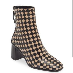 ALOHAS 7.5 Checkered Leather Braided Black Stone Ankle Boots Chunky Worn once